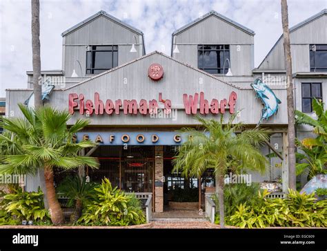 waterfront restaurants galveston.